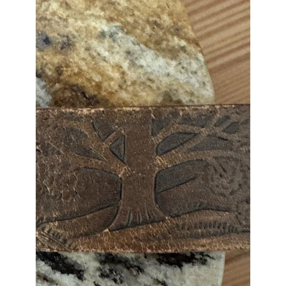 Vintage Men's Western Deep Hand Tooled Horse Design Mountains‎ Forest Engraved